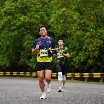 Runner Photo 8468567