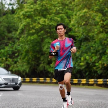 Runner Photo 8468673