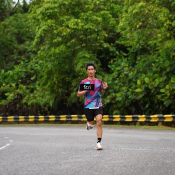 Runner Photo 8468683