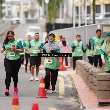 Runner Photo 8468696