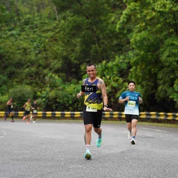 Runner Photo 8468745