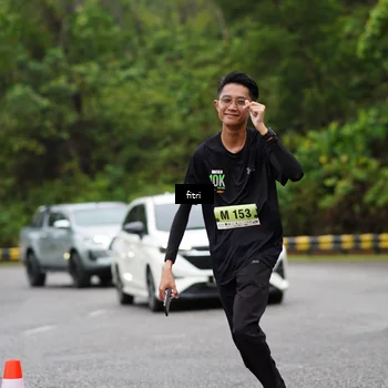 Runner Photo 8468826