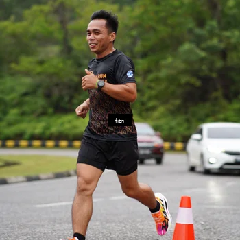 Runner Photo 8468874
