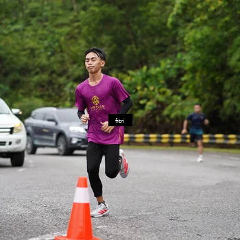 Runner Photo 8468923