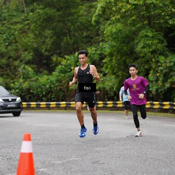 Runner Photo 8468935