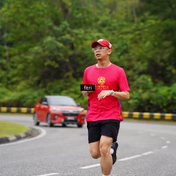 Runner Photo 8469000