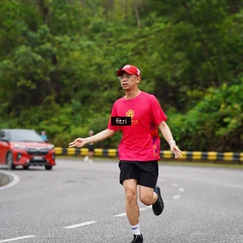 Runner Photo 8469001