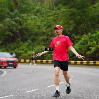 Runner Photo 8469002