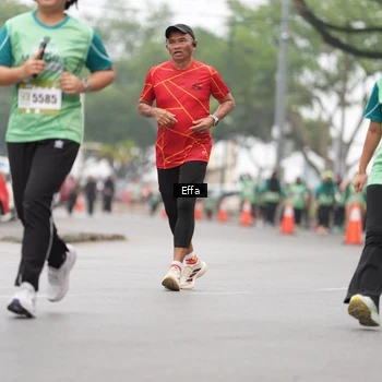 Runner Photo 8469058