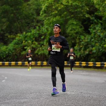 Runner Photo 8469066
