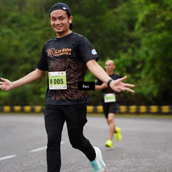 Runner Photo 8469099