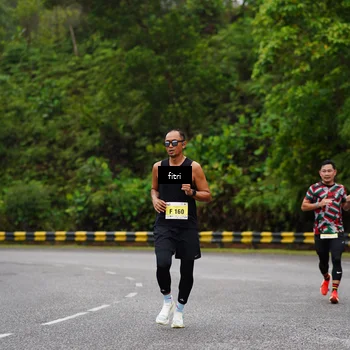 Runner Photo 8469114