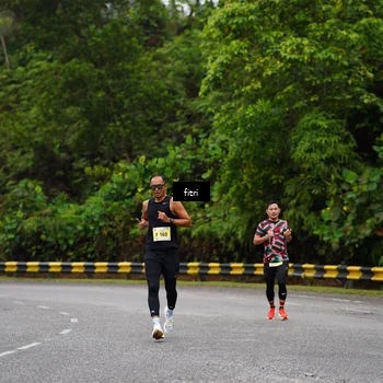 Runner Photo 8469132