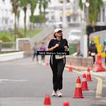 Runner Photo 8469273