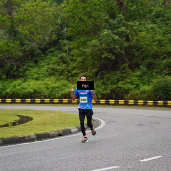 Runner Photo 8469275
