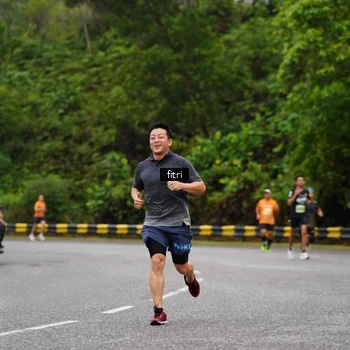 Runner Photo 8469325