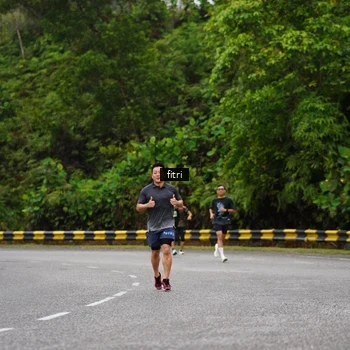 Runner Photo 8469335