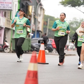 Runner Photo 8469336