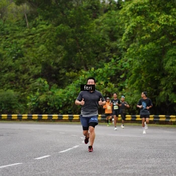 Runner Photo 8469338