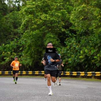 Runner Photo 8469370