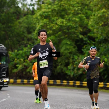 Runner Photo 8469378