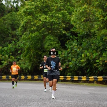 Runner Photo 8469379