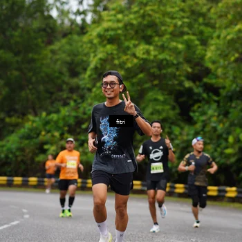 Runner Photo 8469392