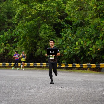 Runner Photo 8469415
