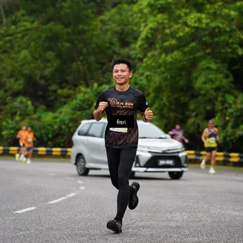 Runner Photo 8469420