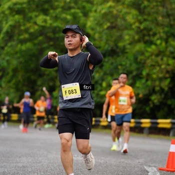 Runner Photo 8469515