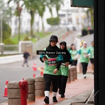 Runner Photo 8469563
