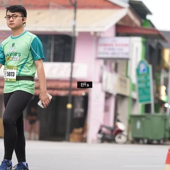 Runner Photo 8469575