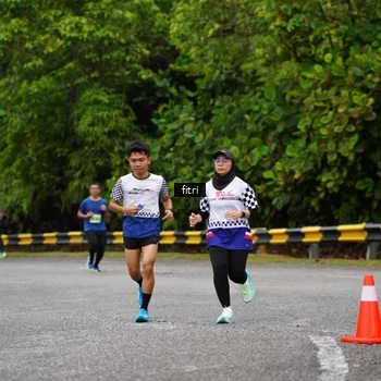 Runner Photo 8469630