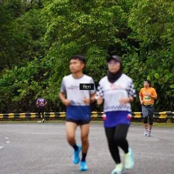 Runner Photo 8469652