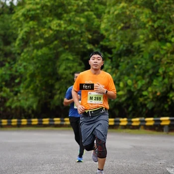 Runner Photo 8469659