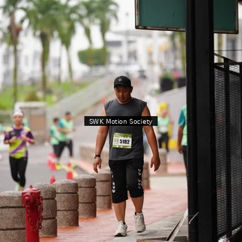 Runner Photo 8469674