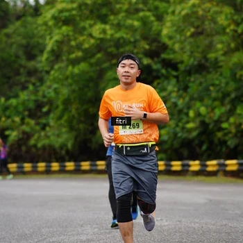 Runner Photo 8469684