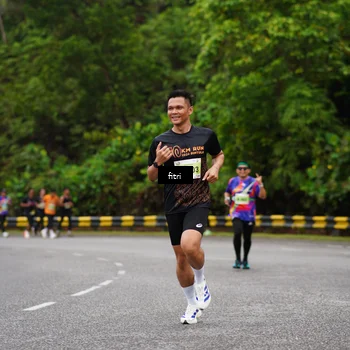 Runner Photo 8469702