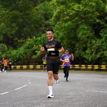 Runner Photo 8469705