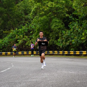 Runner Photo 8469725