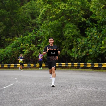 Runner Photo 8469728
