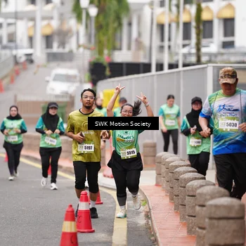 Runner Photo 8469773