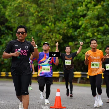 Runner Photo 8469859