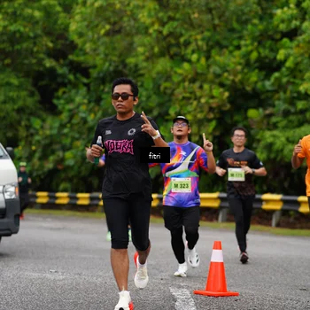 Runner Photo 8469862