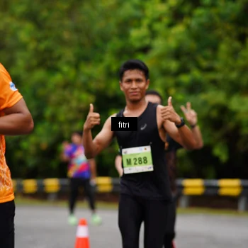 Runner Photo 8469884