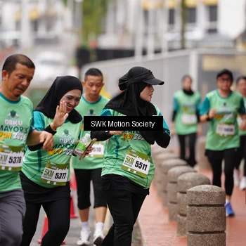 Runner Photo 8469895
