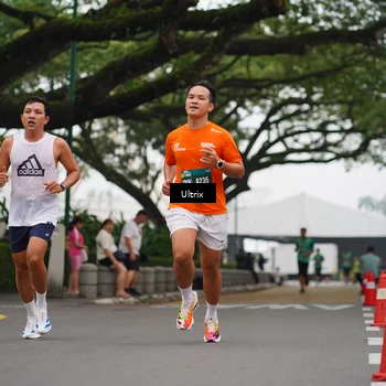 Runner Photo 8470003