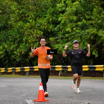 Runner Photo 8470011