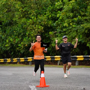 Runner Photo 8470017