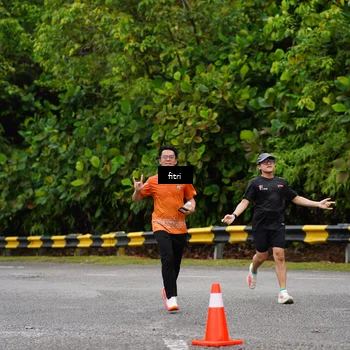Runner Photo 8470019